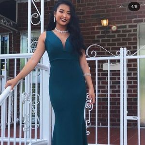 Long Dark Green Prom/Homecoming/Formal Dress